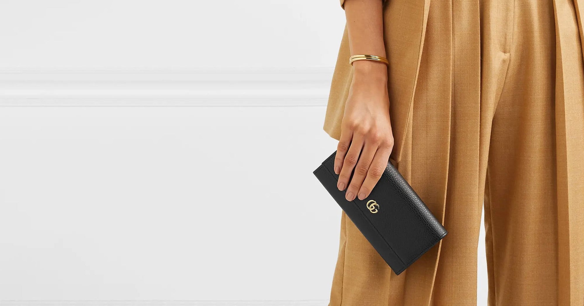 Choosing the Perfect Women's Wallet: A Comprehensive Guide