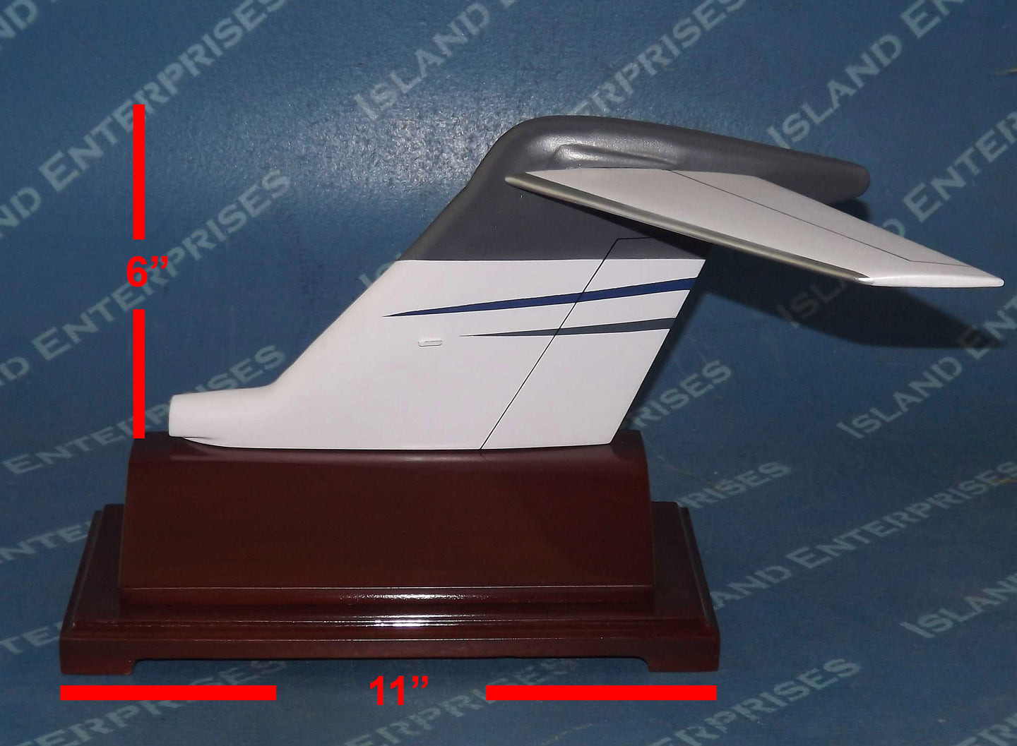 6in Gulf Stream G280 Desktop plus stand with size