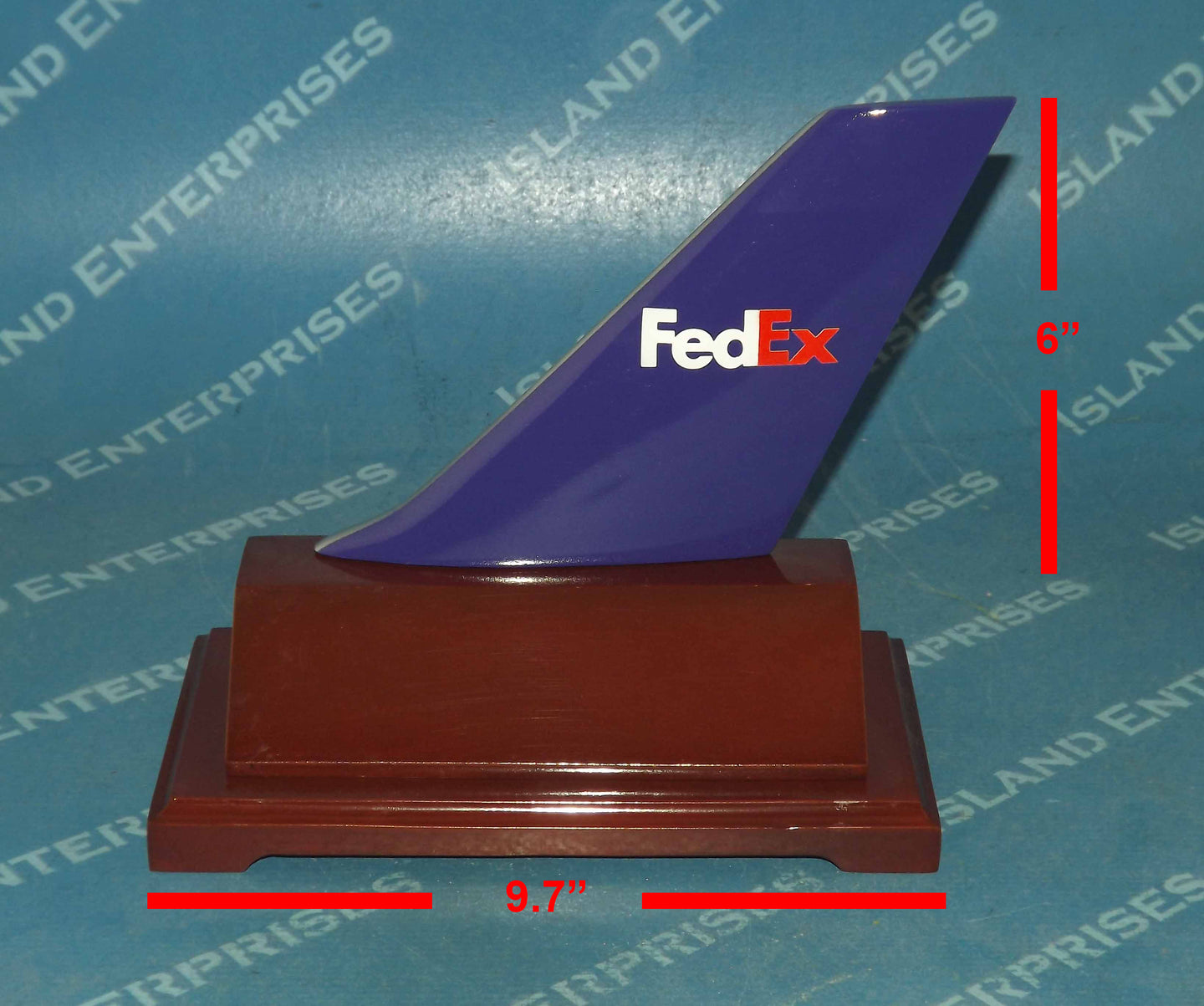 6in B-777 Desktop - Fedex plus stand with size