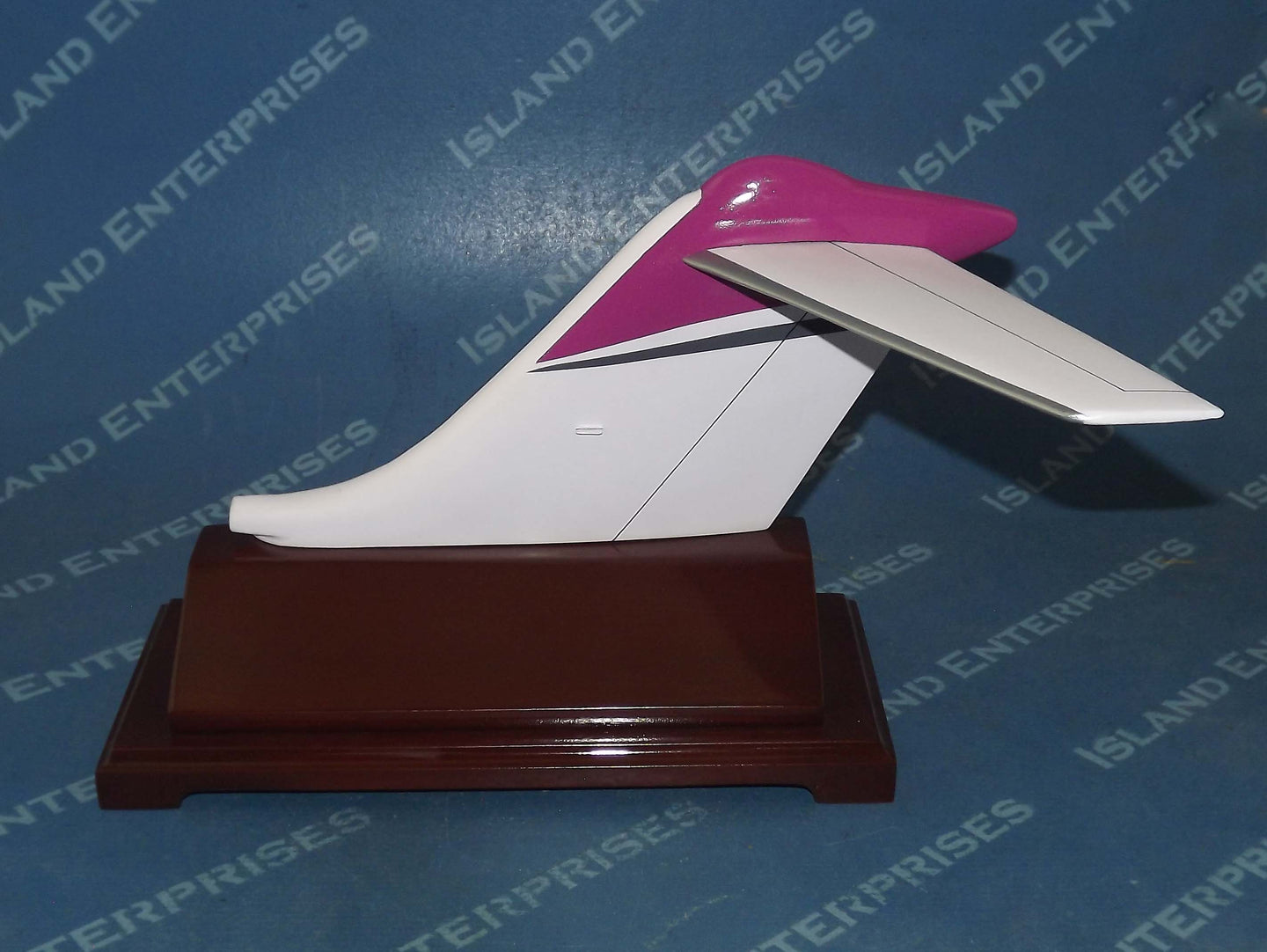 6in Global 6000 Desktop - Stand With Size