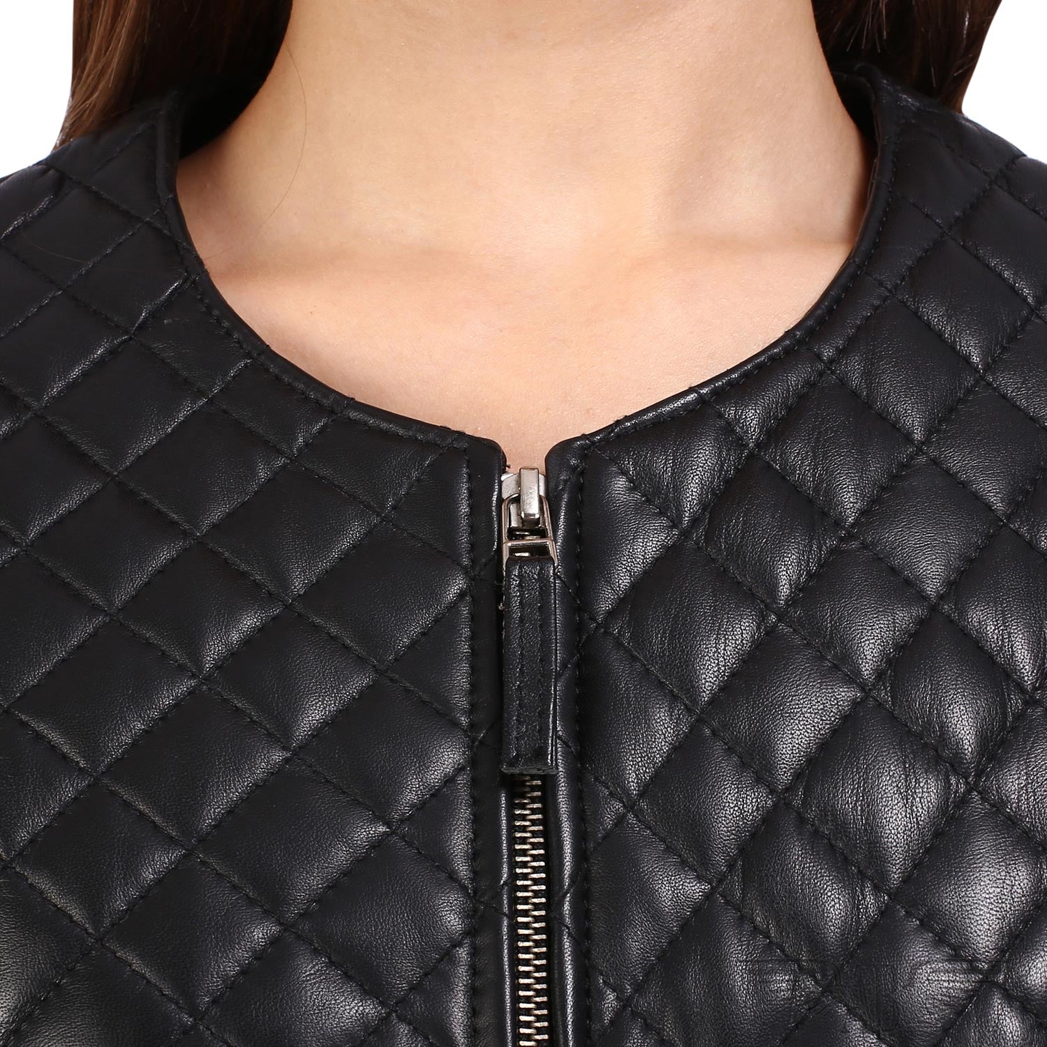 Neck fitting image of black CHANNEL DIAMOND STITCH JACKET