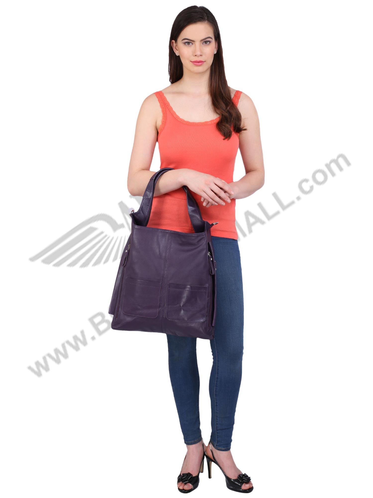 Stylish image of FER GAMO HAND BAG